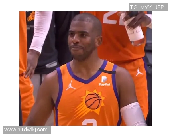 正负值-36最低!基昂特·乔治12中3拿到8分5板出现6失误 三分4中0 正负值-36最低!基昂特·乔治12中3拿到8分5板出现6失误 三分4中0