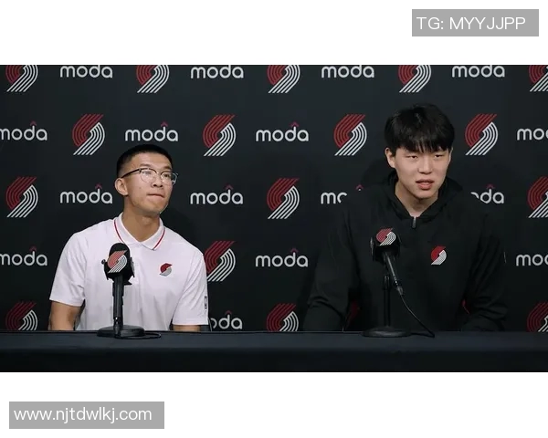 预热!山谷太阳发布今日比赛海报:杨瀚森VS马卢阿奇 首轮秀对决~ 预热!山谷太阳发布今日比赛海报:杨瀚森VS马卢阿奇 首轮秀对决~