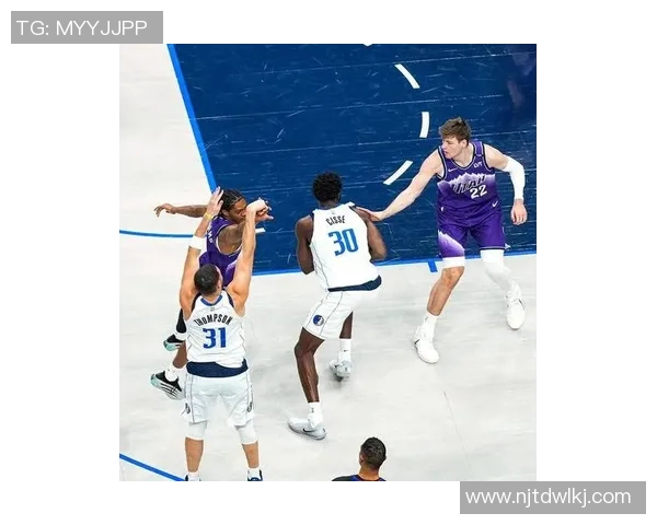 梦回巅峰克莱半场23分平赛季纪录，三大核心缺阵，独行侠大胜爵士